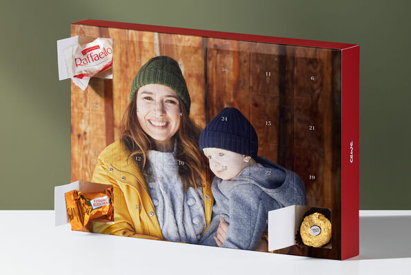Photo advent calendar with Ferrero chocolate inside