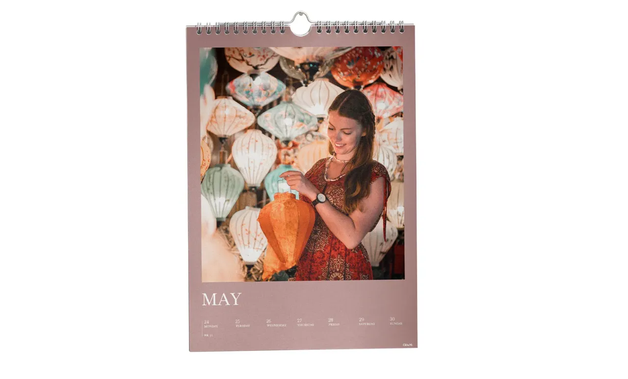 CEWE A4 Weekly Photo Calendar | Choose Your Own Start Month | 53 Customisable Calendar Weeks